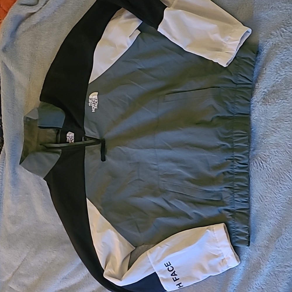 The North Face Wind Breaker Quarter Zip